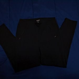 SOHO black pants